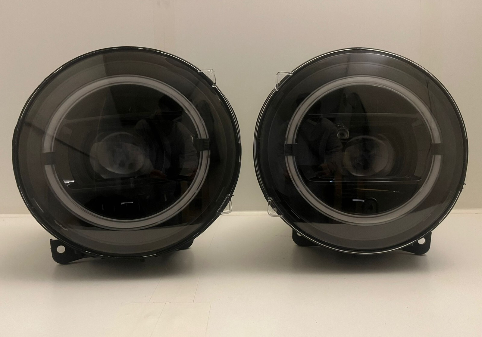 Mercedes-Benz G-Class W463 / W463A / W464 Multibeam LED Black Line Headlight OEM (2018+)