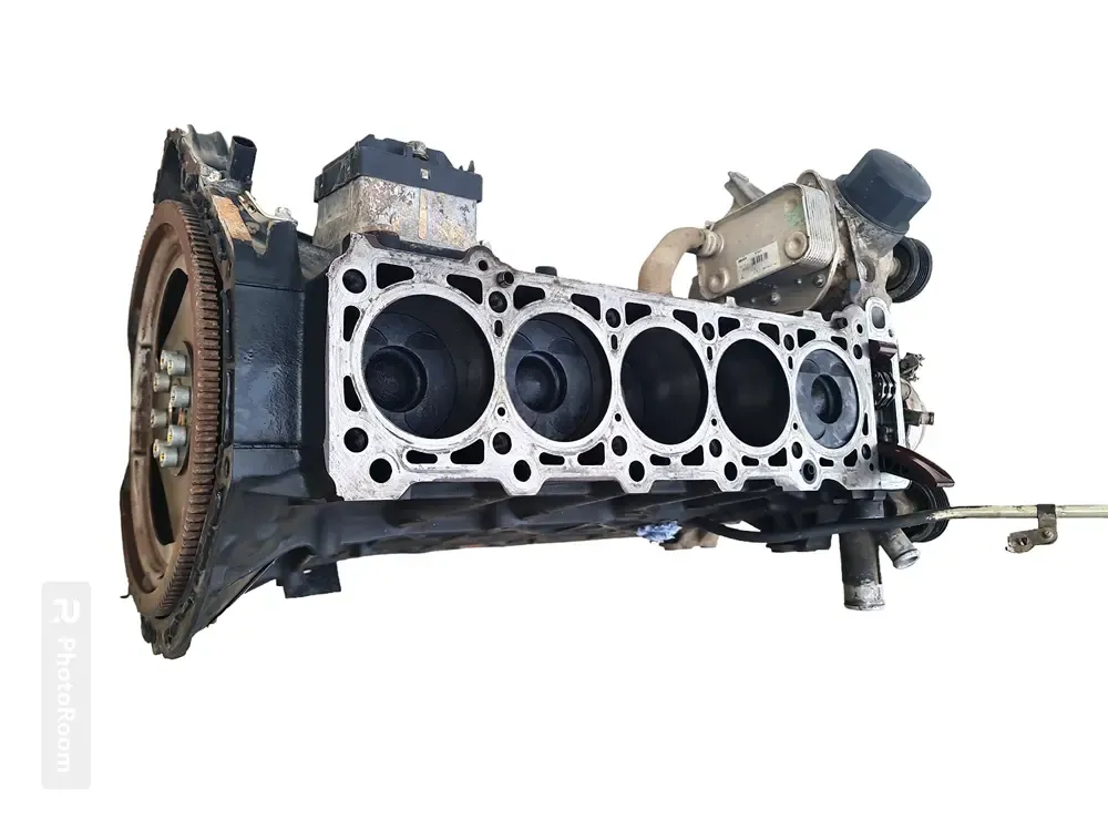 Mercedes-Benz G-Wagon W461 W463 OM612.966 270 CDI Diesel Engine – Used G-Class Engine Block and Bottom-End Assembly