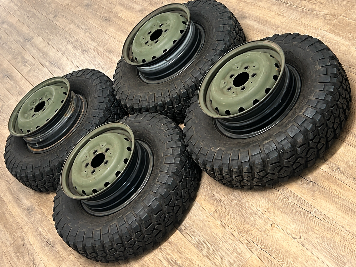 Mercedes-Benz G Professional Worker Steel Wheel & BF Goodrich Tire Set 235/85R16 W461 G-Wagon
