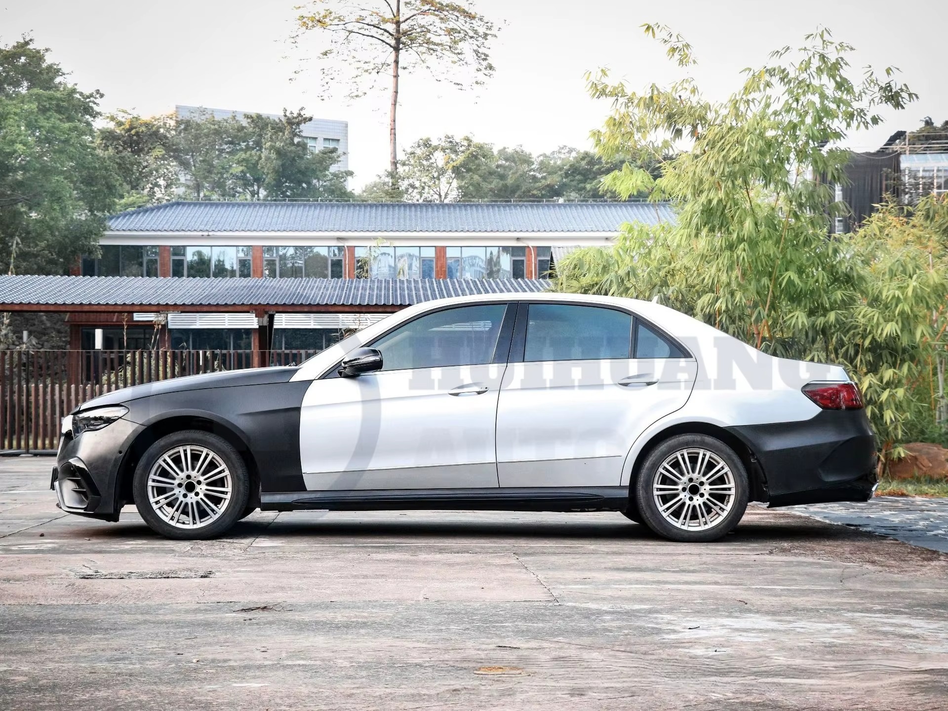 Mercedes-Benz E-Class W212 2009–2015 to W214 E53 AMG 2025-Style Full Conversion Body Kit view 4