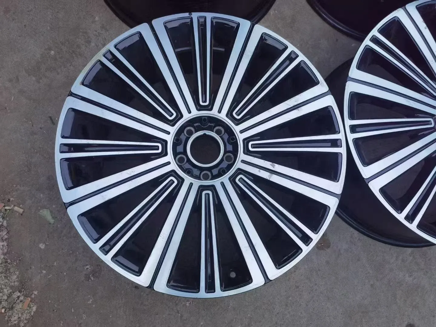 20" AMG Forged Wheel Set — GLS / GL X166 view 4